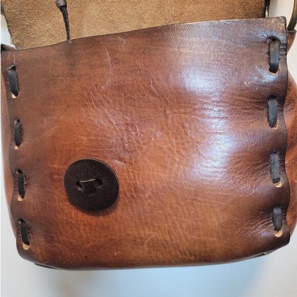 Seventies Tooled Leather Brown Shoulder Bag Boho Folk Charm Wanderer Retro Style - Picture 13 of 16